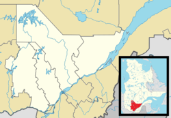 Neuville ตั้งอยู่ใน Central Quebec
