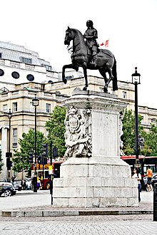 Het ruiterstandbeeld van Charles I op zijn sokkel bij Charing Cross, Londen