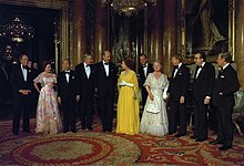 Jimmy Carter với Nữ hoàng Elizabeth - NARA - 174724.jpg