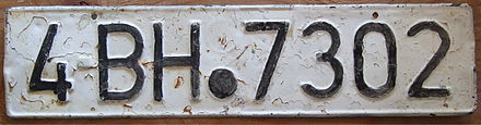 440px Old Romanian license plate