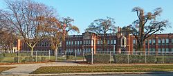 Elizabeth Cleveland Intermediate School.jpg