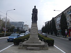 รูปปั้น Alexandru Ioan Cuza ใจกลางเมืองBârlad