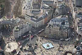 Trafalgar Square ทางแยกสำคัญในเมือง