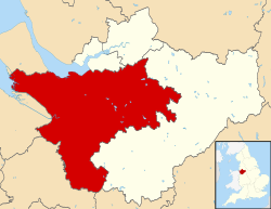 Cheshire West e Chester destacados em vermelho em um mapa político bege de Cheshire