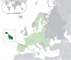 ตำแหน่งของมอลตา (วงกลมสีเขียว) - ในยุโรป (สีเขียวอ่อน & เทาเข้ม) - ในสหภาพยุโรป (สีเขียวอ่อน) - [ตำนาน]