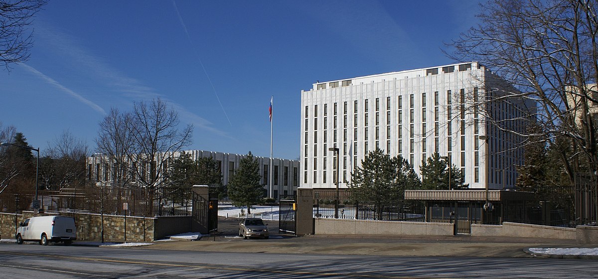 https://wikiimg.tojsiabtv.com/wikipedia/commons/thumb/6/6f/Russian_Embassy_US.jpg/1200px-Russian_Embassy_US.jpg