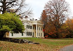 Jay Estate เป็นบ้านในวัยเด็กของ John Jay บิดาผู้ก่อตั้งชาวอเมริกัน