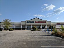 a closed Sears outlet
