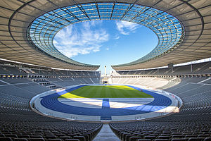 Olympiastadion Berlin ก.ย. 2558.jpg