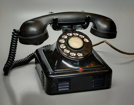 Teléfono BW 2012-02-18 13-44-32.JPG
