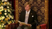 File:Koning Willem-Alexander spreekt de Troonrede 2015 uit in de Ridderzaal.webm