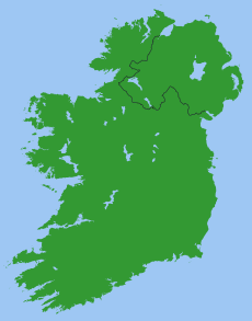 แผนที่ง่ายๆ นี้แสดงเกาะไอร์แลนด์ โดยมีพรมแดนระหว่างสาธารณรัฐไอร์แลนด์และไอร์แลนด์เหนือ
