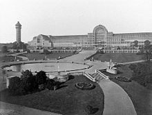 Image of the Crystal Palace before it was destroyed by fire.