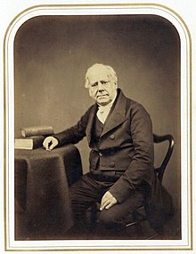 William Yarrell por Maull & Polyblank (impresión a la albúmina, parte superior arqueada, 1855) .jpg