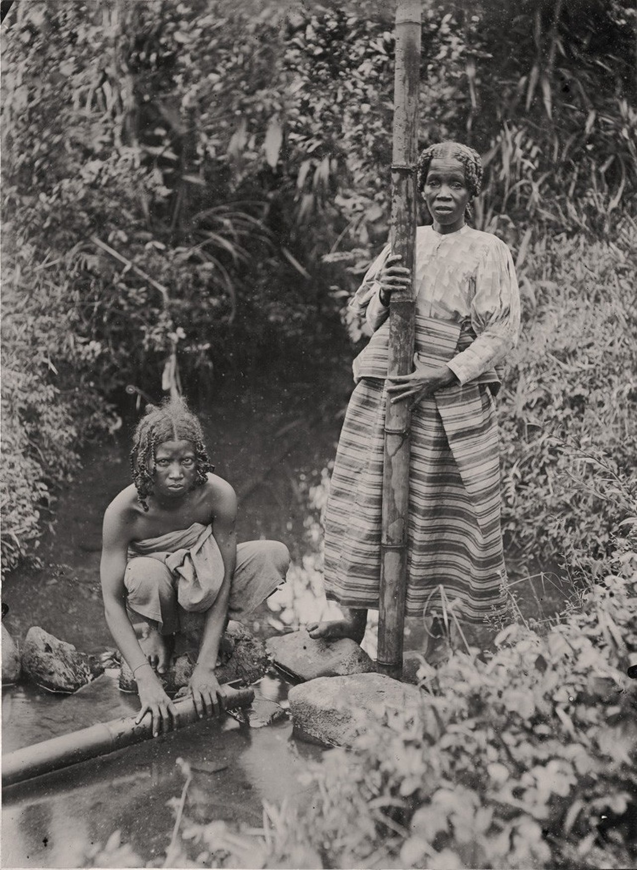 Antongil Bay Madagascar Women