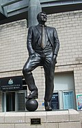 Bobby Robson statue, Newcastle.jpg