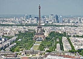 Eiffelturm von der Tour Montparnasse 3, Paris Mai 2014.jpg