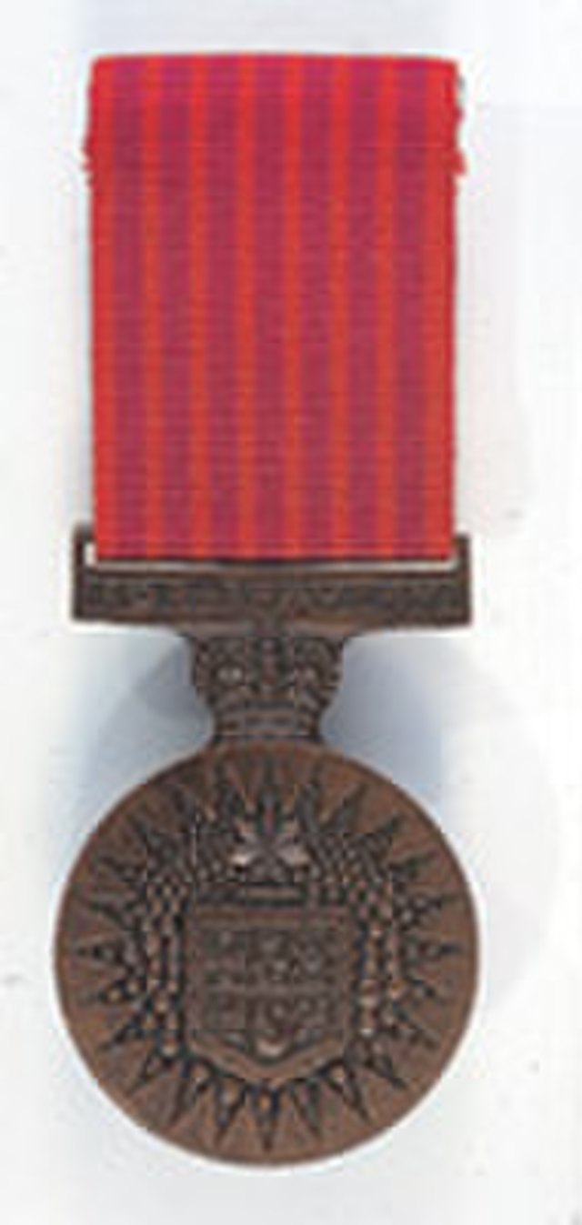 Крест Австралии медаль. Медаль за помощь раненым